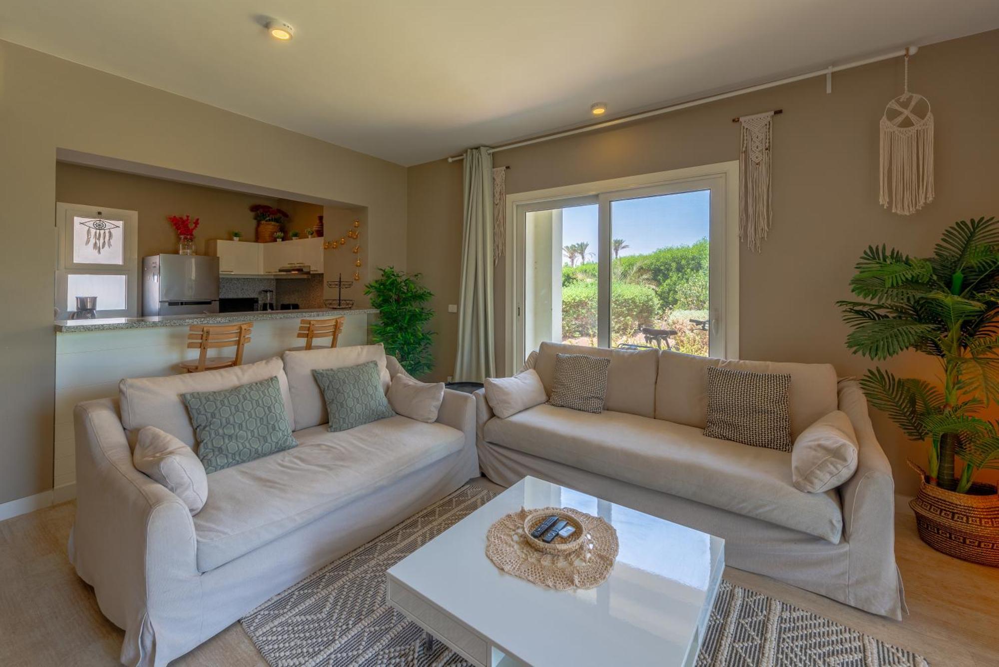 1-bedroom In Joubal With Pool Hurghada