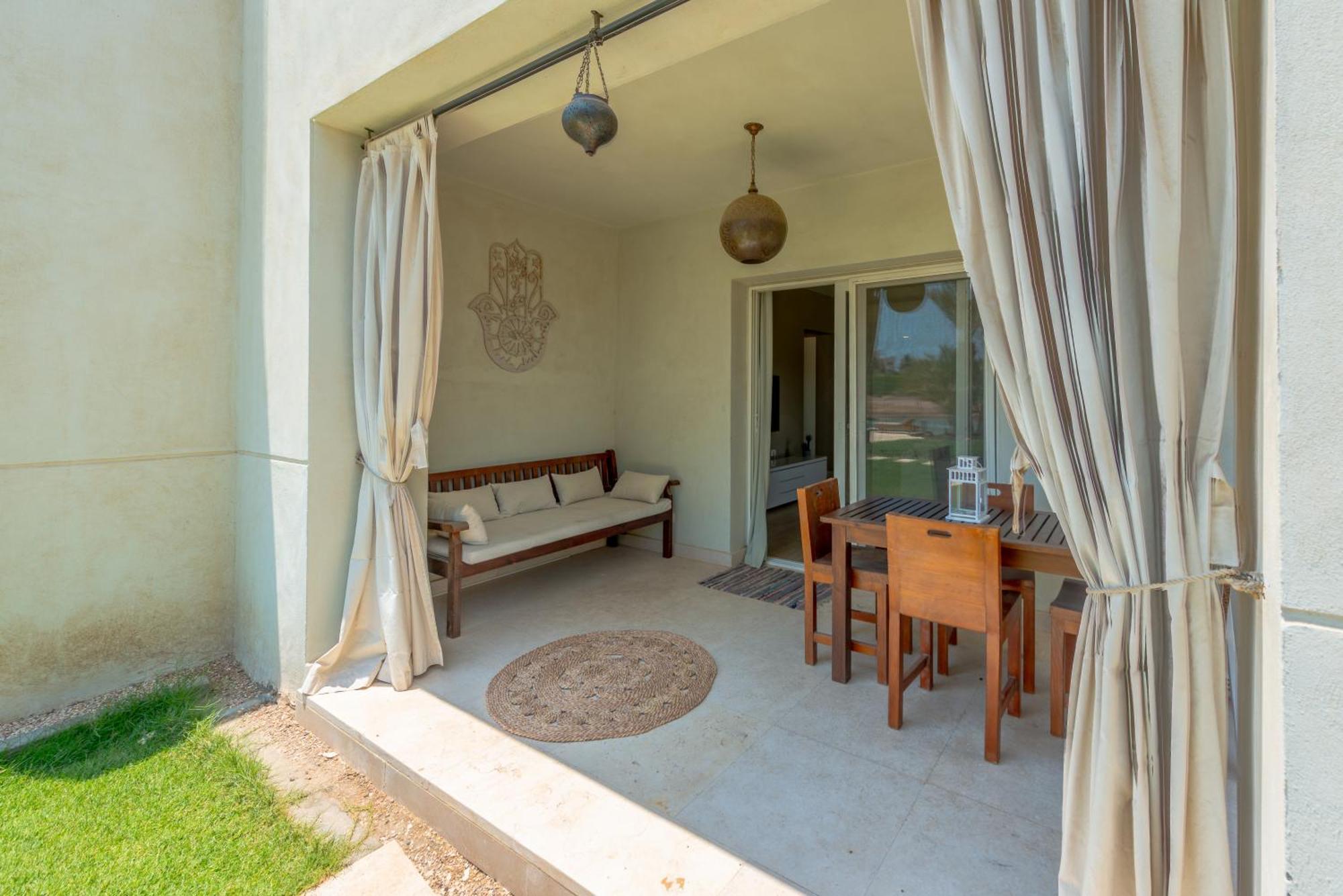 1-bedroom In Joubal With Pool Apartment *