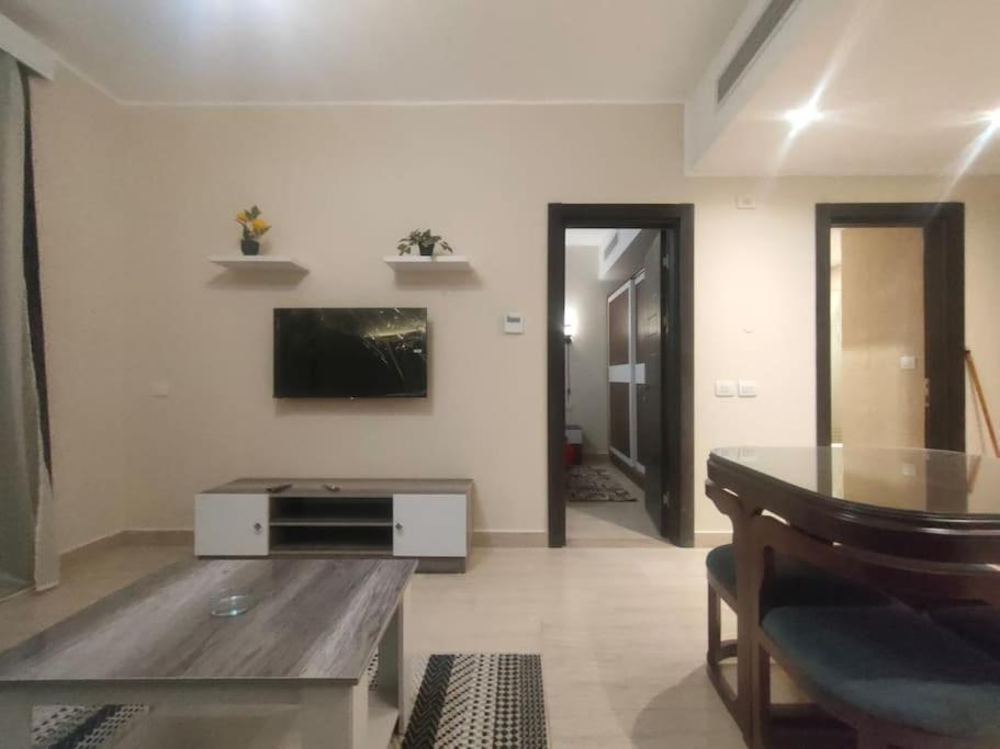 Diamond Lily Aldau Heights Rent One Bedroom Apartment *