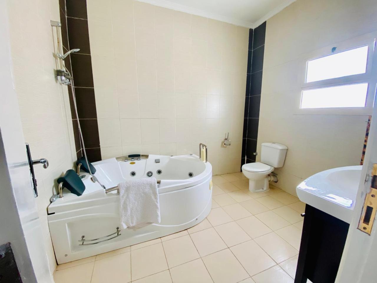Happiness Majawish, Close To The Center Villa Hurghada