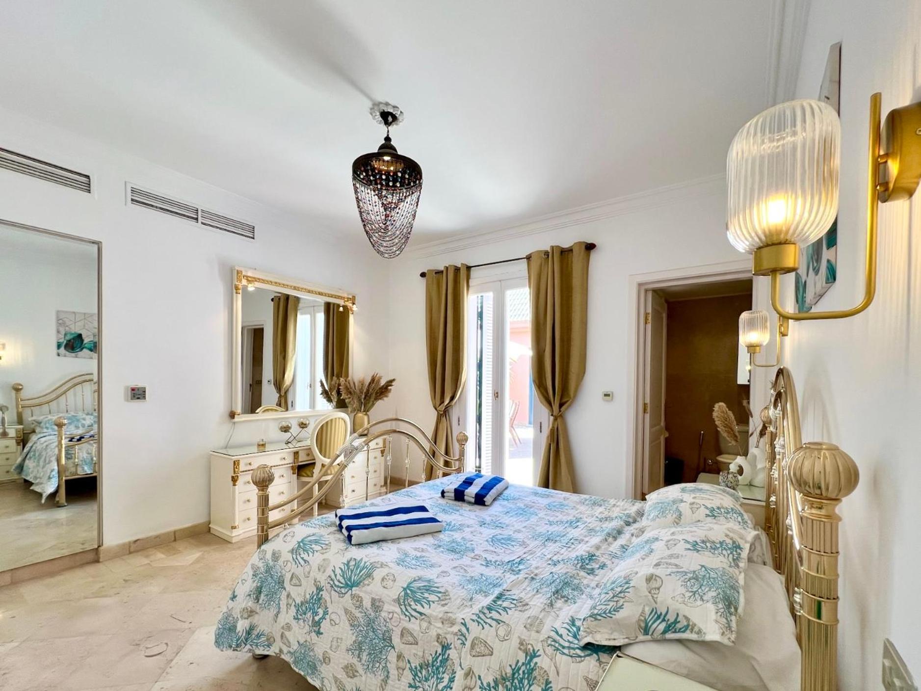 Hill Venezia El Gouna: Pool, & Wifi Villa