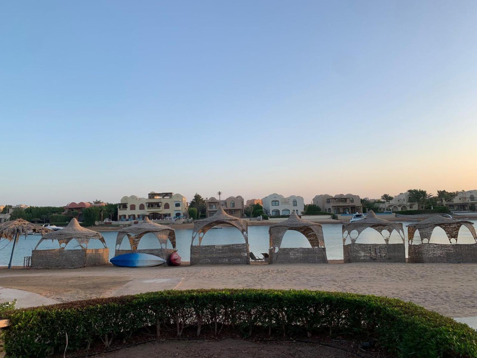 2 Bedroom Ground Floor New Nubia - 2 Minutes Walk To Marina Abu Tig Apartment