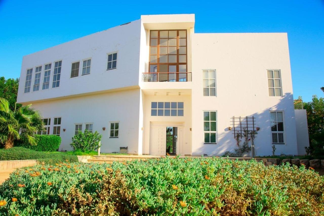 Villa White Phase2 - Elgouna 5bd *