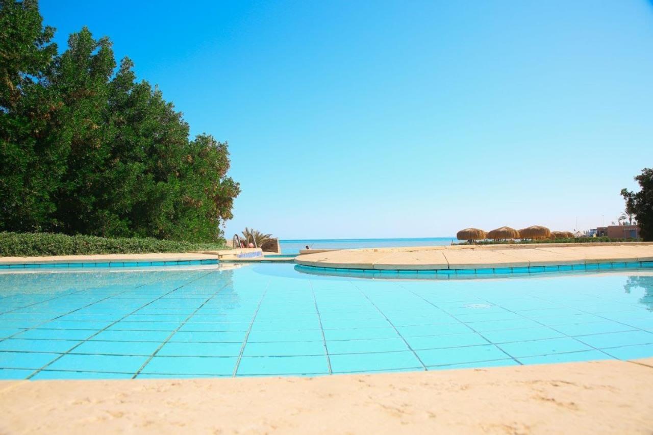 White Phase2 - Elgouna 5bd Villa *