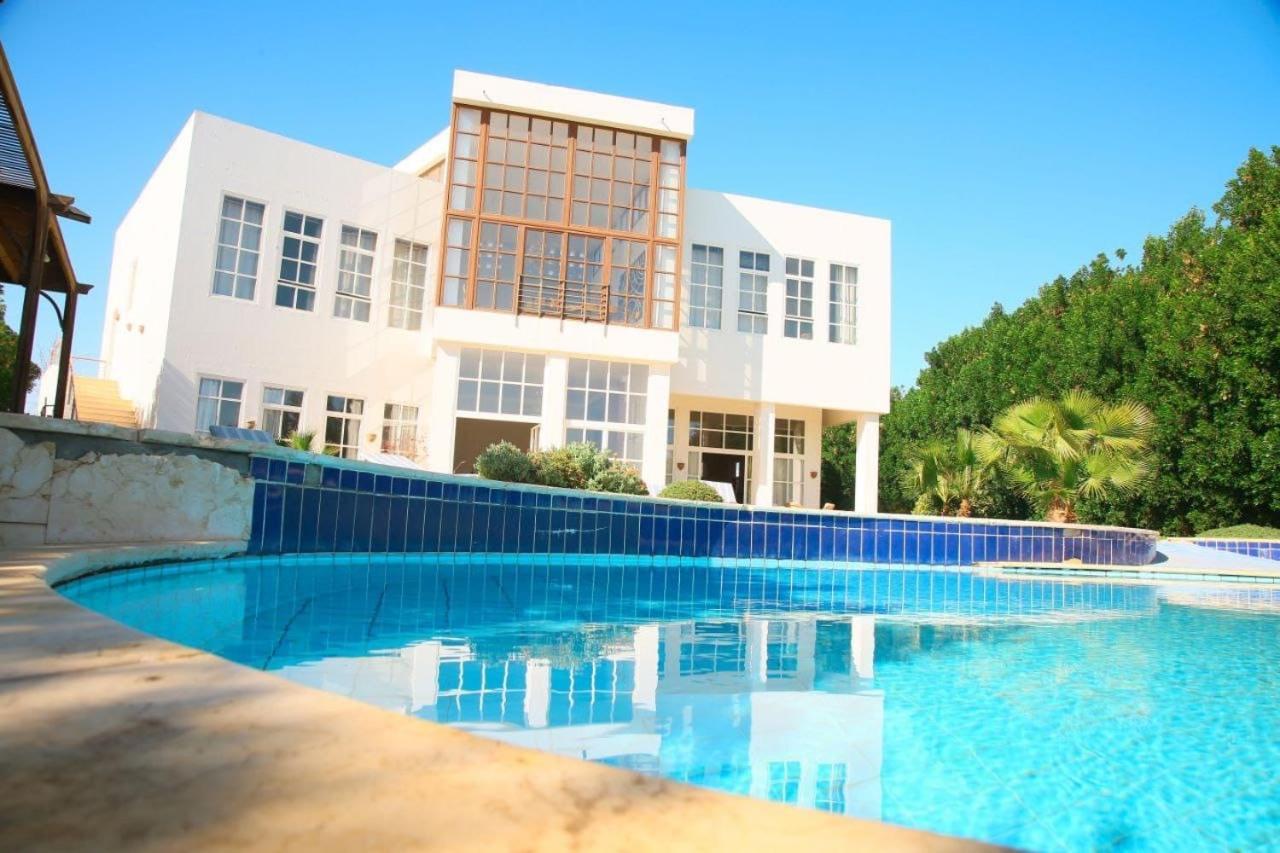 White Phase2 - Elgouna 5bd Villa Hurghada