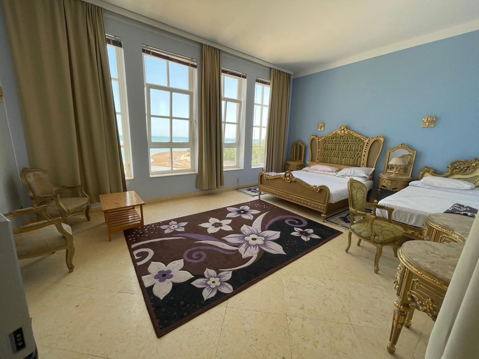 White Phase2 - Elgouna 5bd Villa *