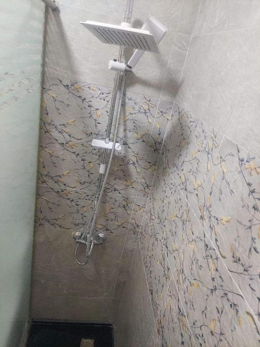 Brand New In Apartment *