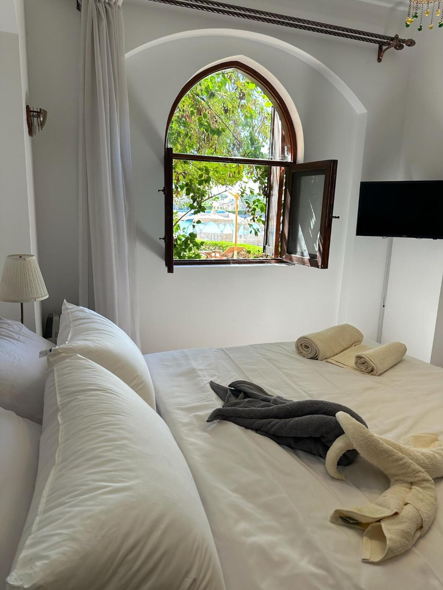 Apartment 2 Bedroom Ground Floor New Nubia - 2 Minutes Walk To Marina Abu Tig