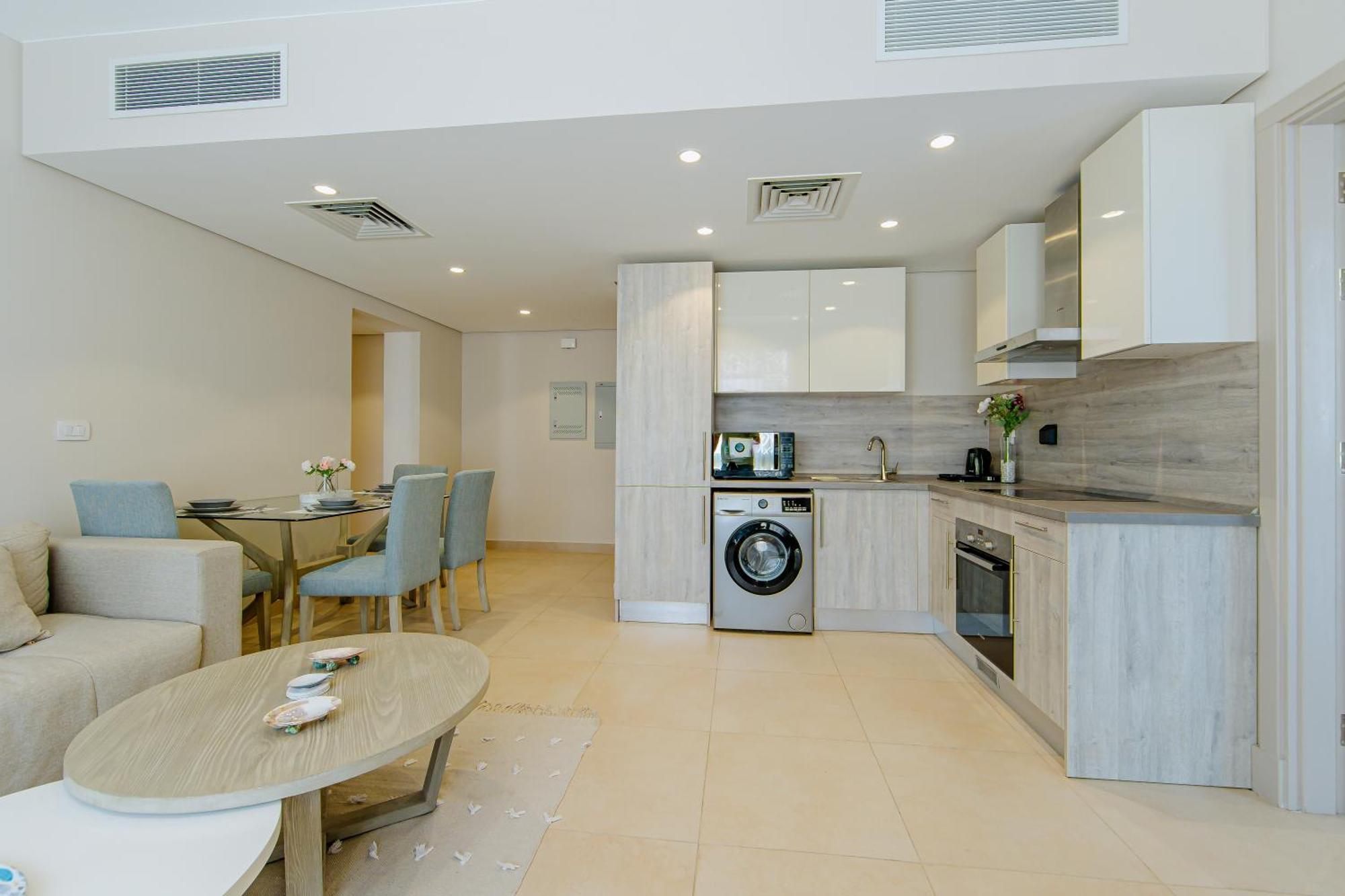 Delightful Gateway In Mangroovy Apartment