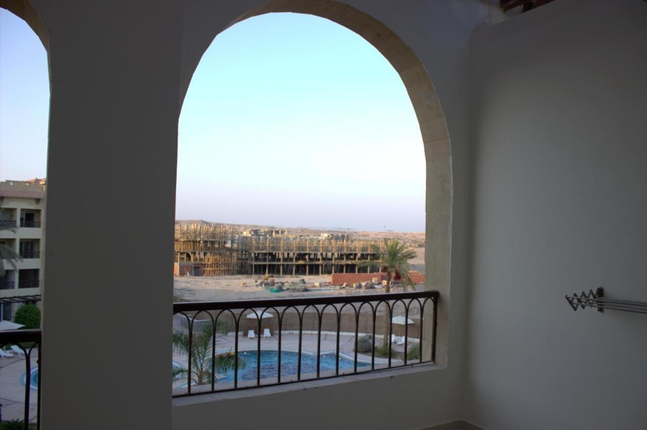 Al Saraya Sahl Hasheesh *