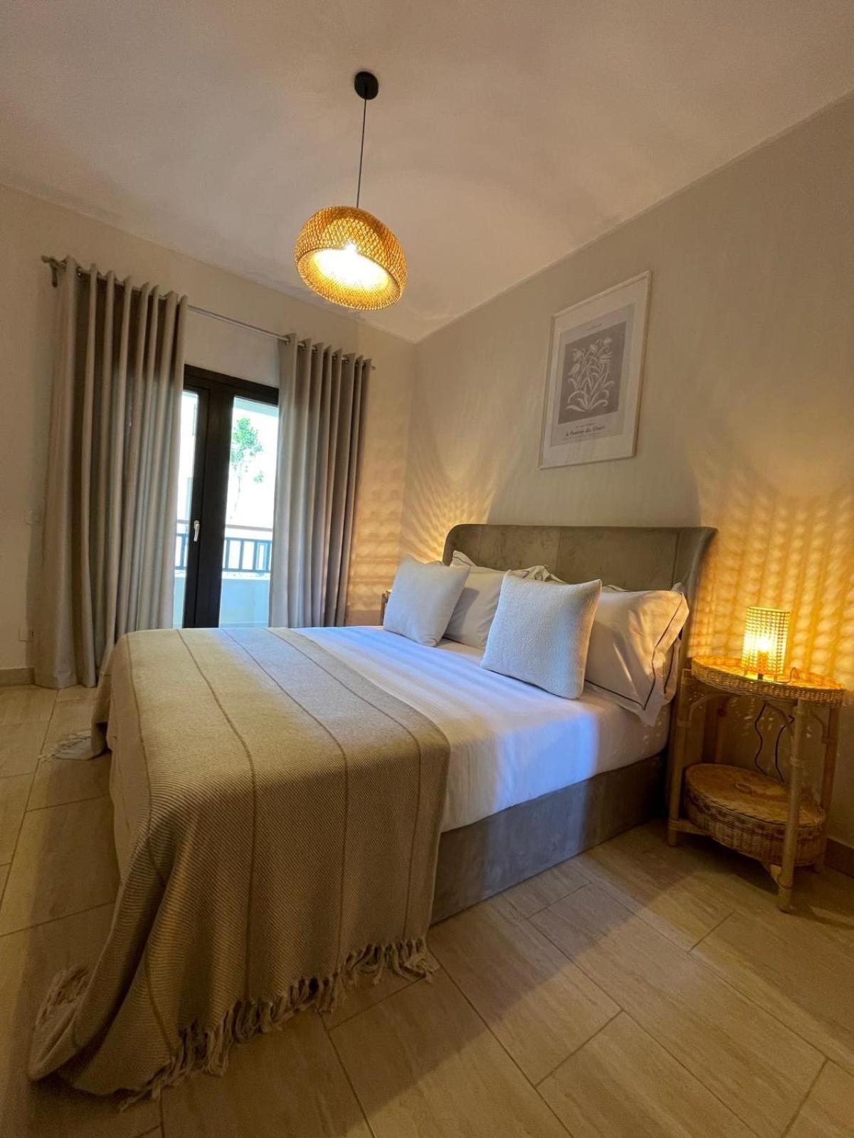 Luxury Self-catering & Studios, Al Dau Heights Apartment
