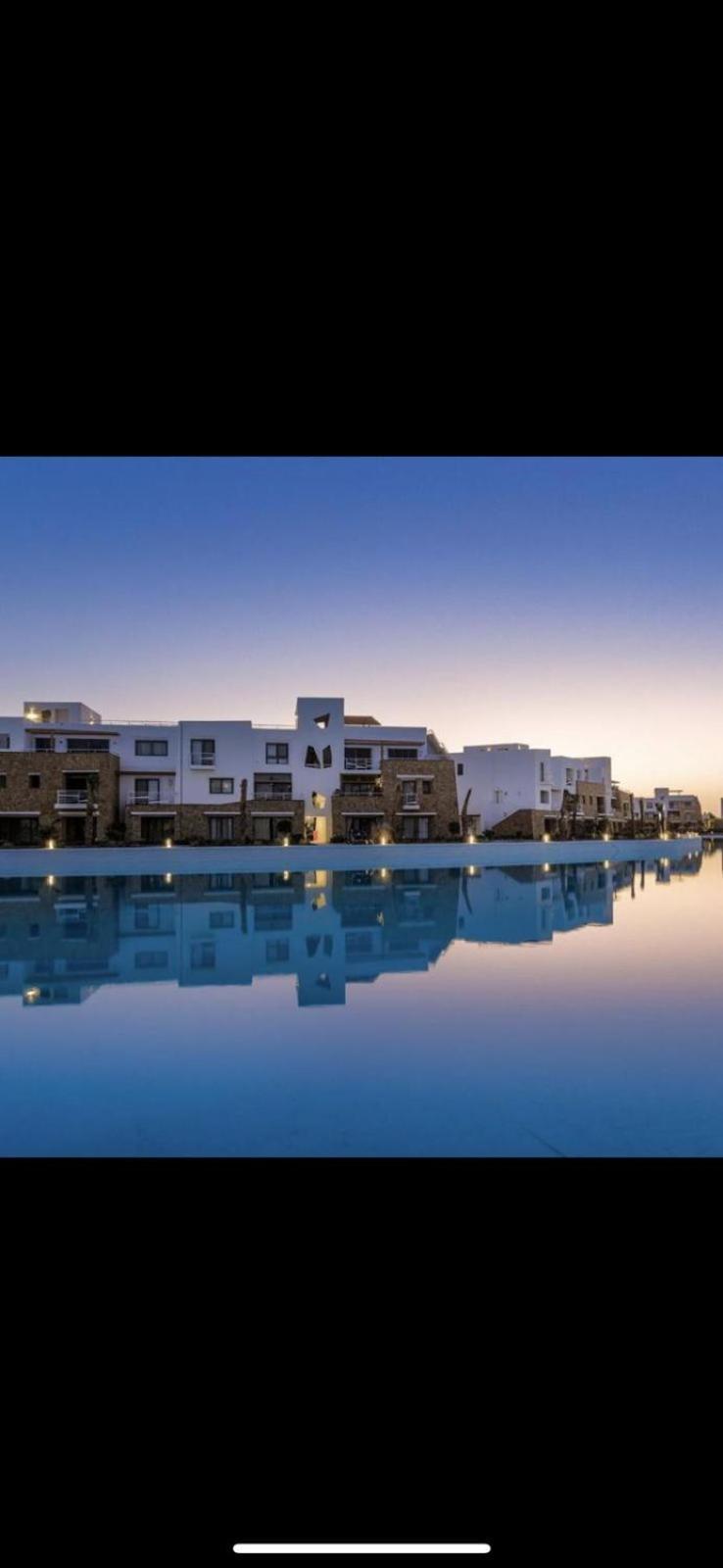 Apartment Swanlake Gouna, 3 Bdr Ground Floor Apartment, Directly On Crystal Lagoon.