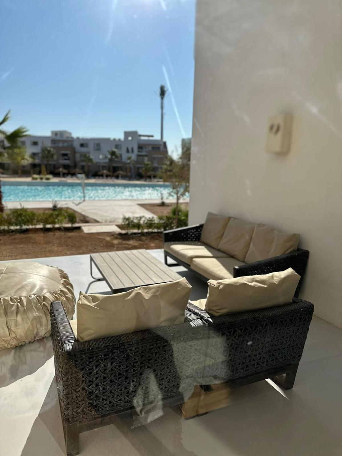 Apartment Swanlake Gouna, 3 Bdr Ground Floor Apartment, Directly On Crystal Lagoon. *
