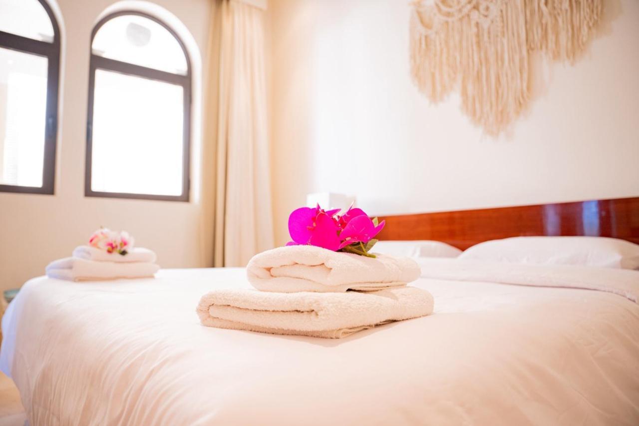 Nayah Stays, Ancient Sands Luxurious Pool Terrace * Hurghada