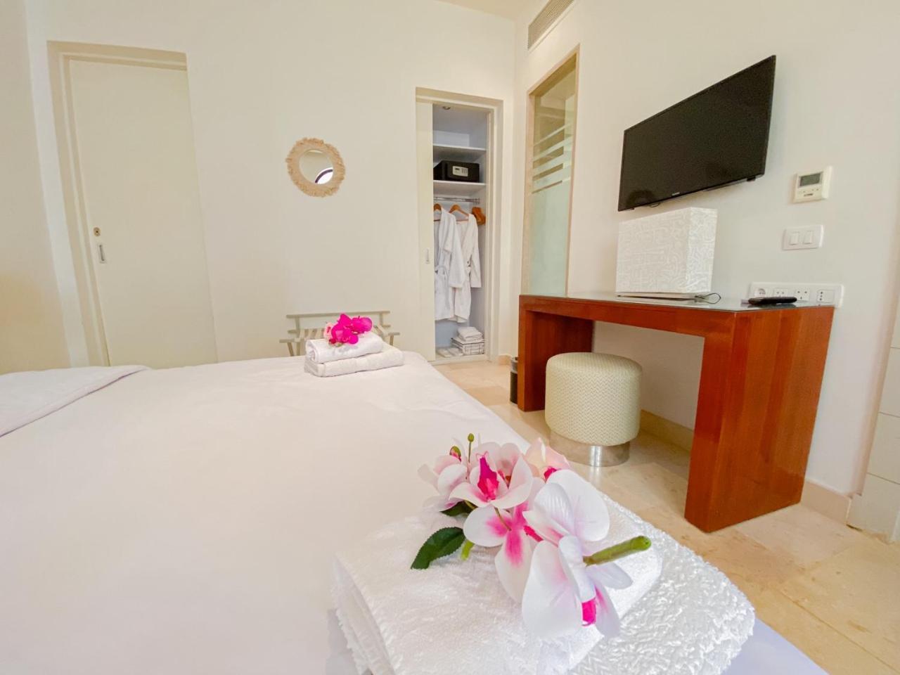 Couette-café Nayah Stays, Ancient Sands Luxurious Pool Terrace Hurghada