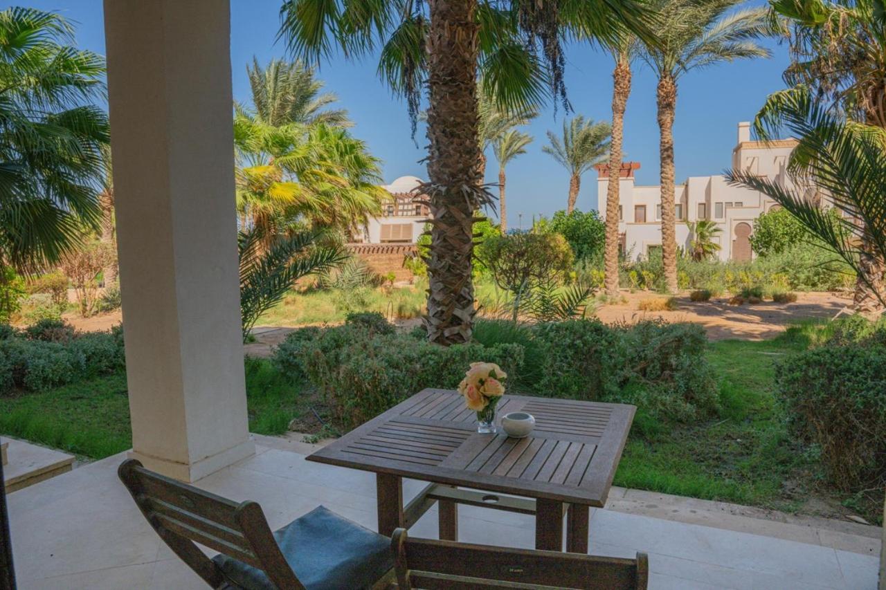 Nayah Stays, Ancient Sands Luxurious Pool Terrace Couette-café *