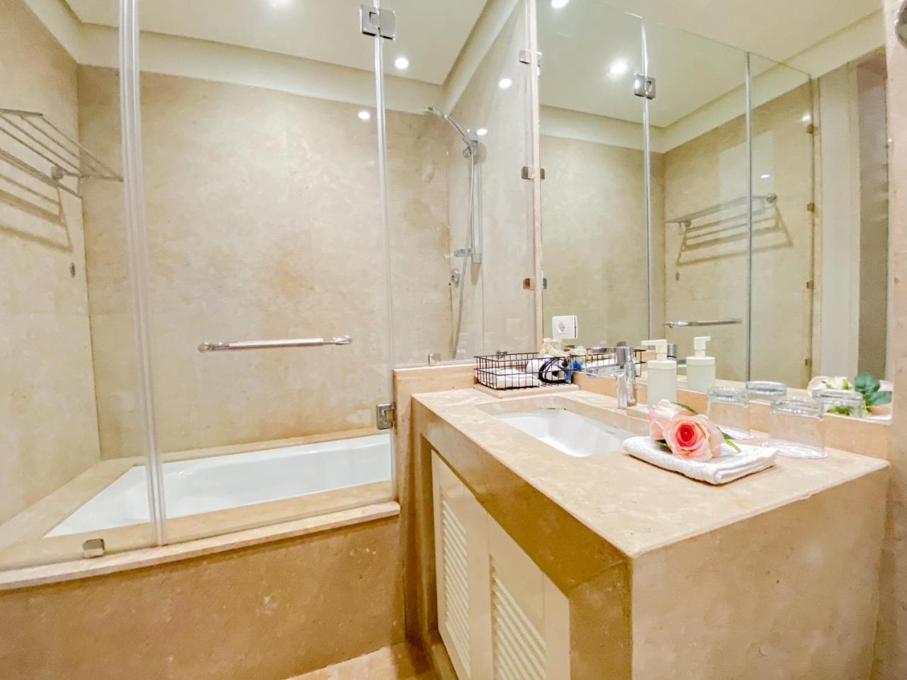Nayah Stays, Ancient Sands Luxurious Pool Terrace * Hurghada