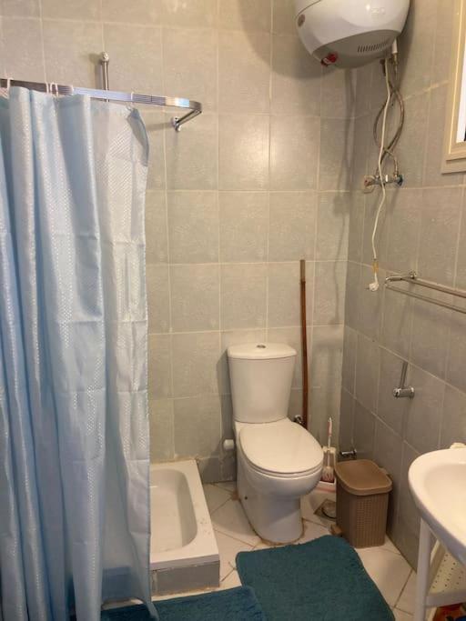 Lovely Flat With Balcony And Shared Pool Apartment