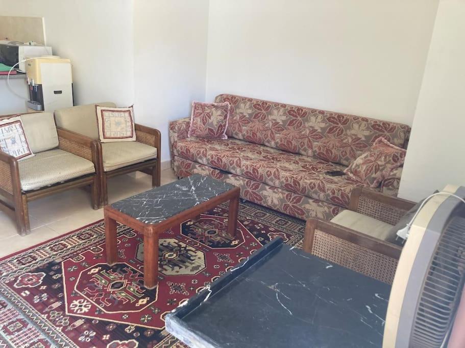 Lovely Flat With Balcony And Shared Pool Hurghada