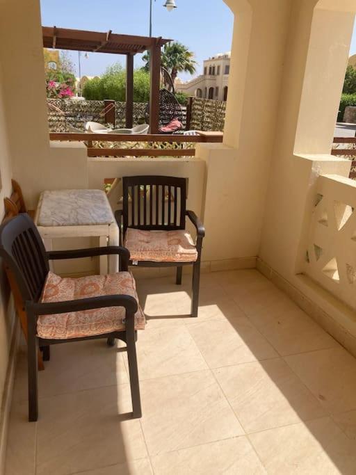 Apartment Lovely Flat With Balcony And Shared Pool