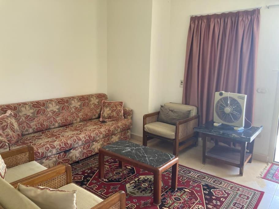 Lovely Flat With Balcony And Shared Pool * Hurghada