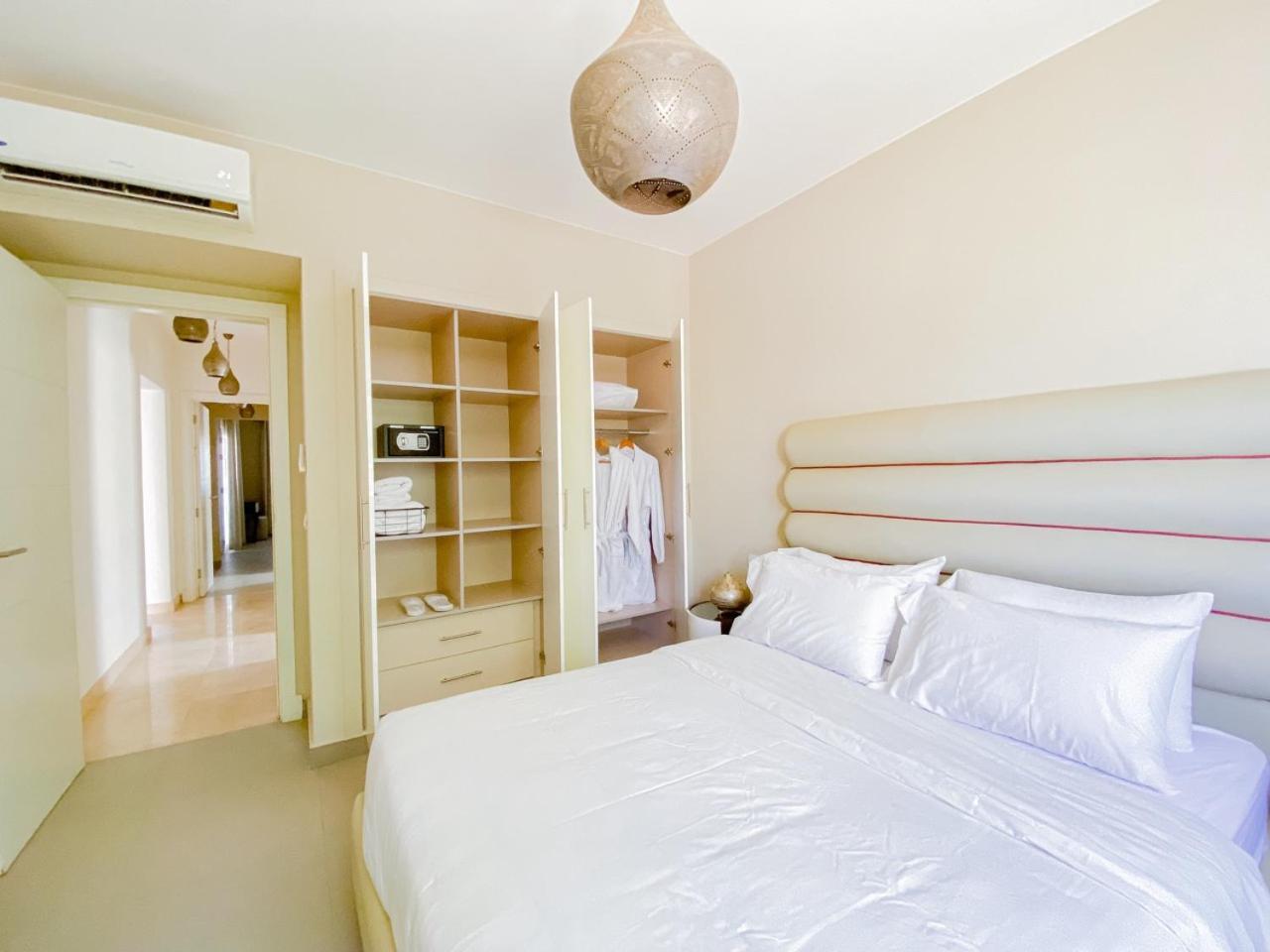 Nayah Stays, Joubal Lagoons Flowery Apartamento *