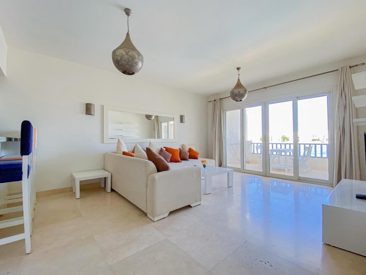 Nayah Stays, Joubal Lagoons Flowery
