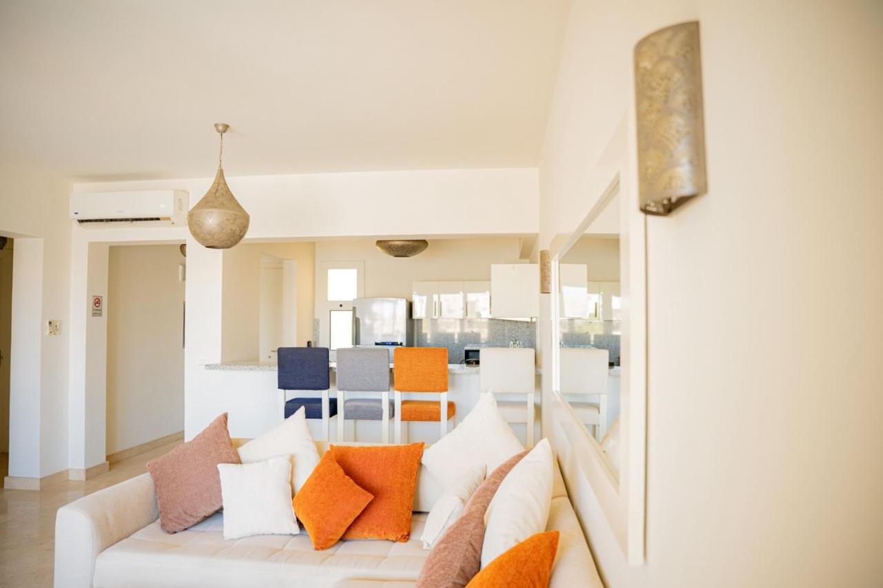 Nayah Stays, Joubal Lagoons Flowery Apartamento *
