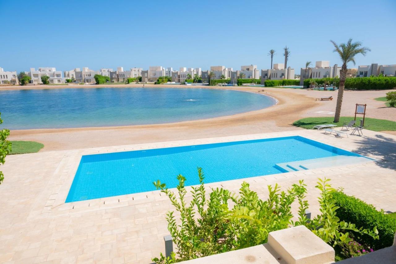 Nayah Stays, Joubal Lagoons Flowery Apartamento