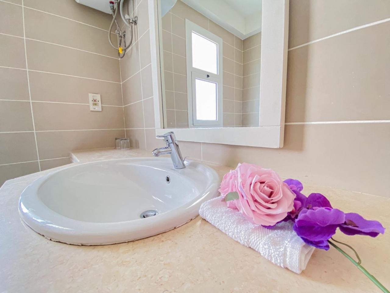 Apartamento Nayah Stays, Joubal Lagoons Flowery