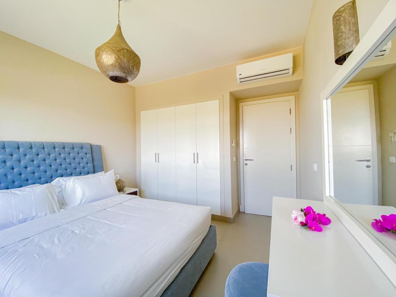 Nayah Stays, Joubal Lagoons Flowery