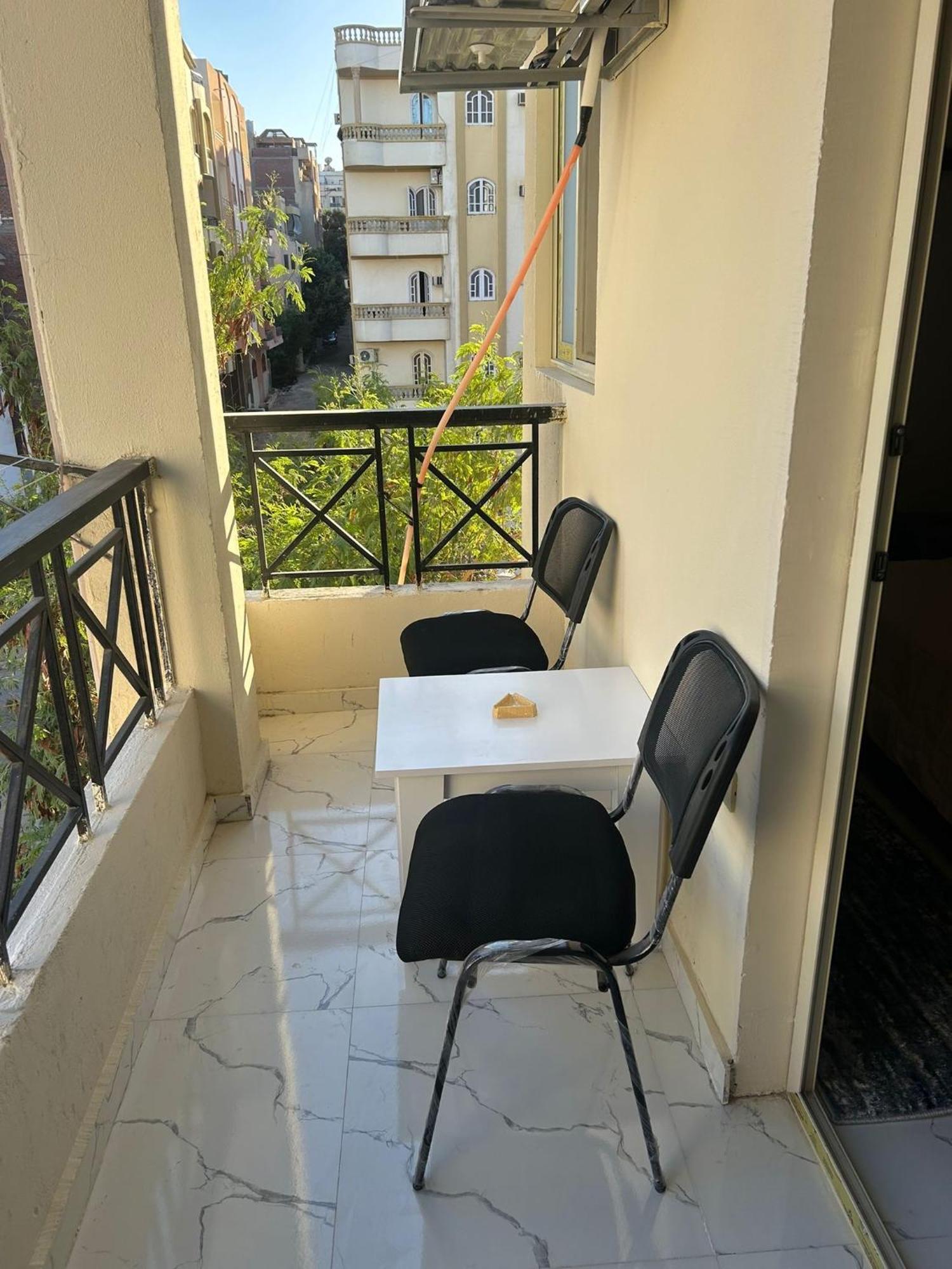 Apartment Hossam - مبارك8