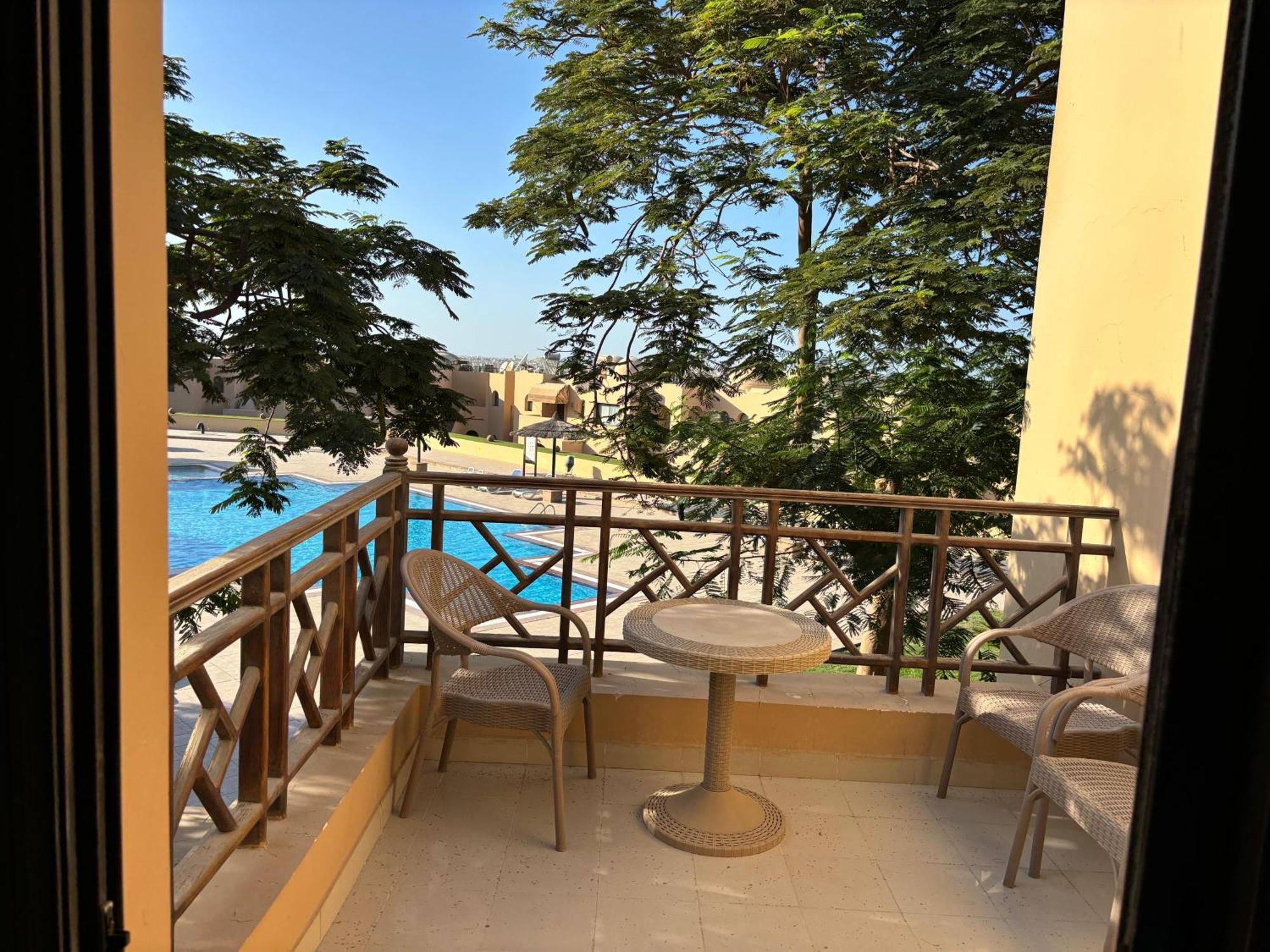 Apartment With Private & Pools