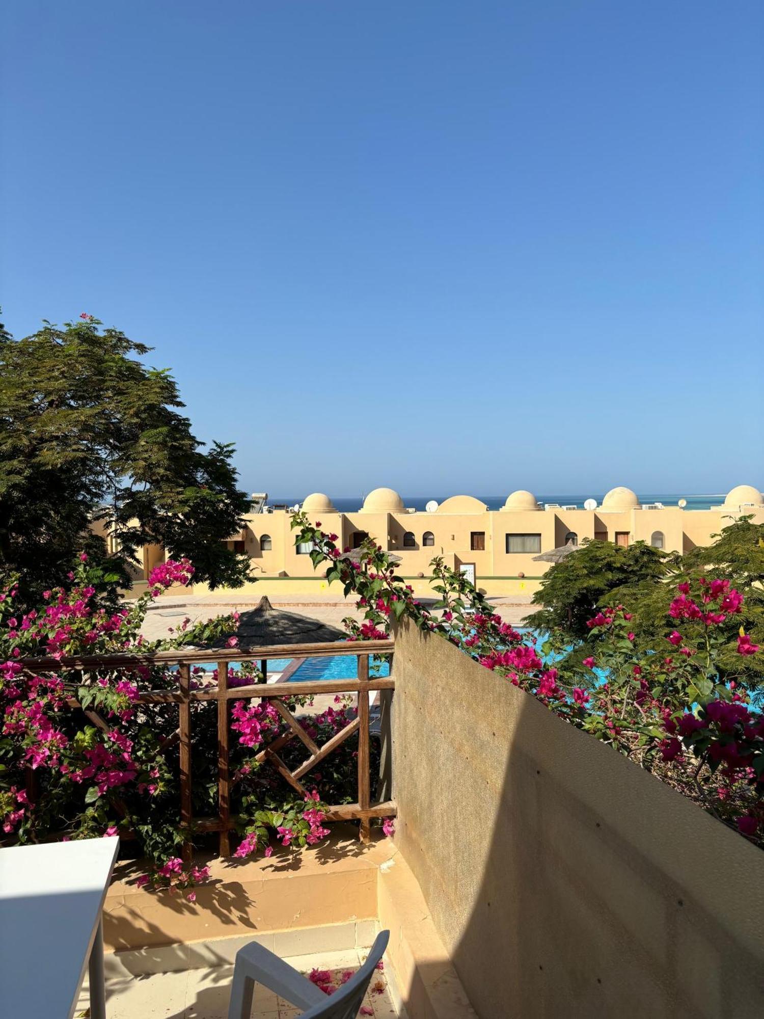 With Private & Pools Apartment *