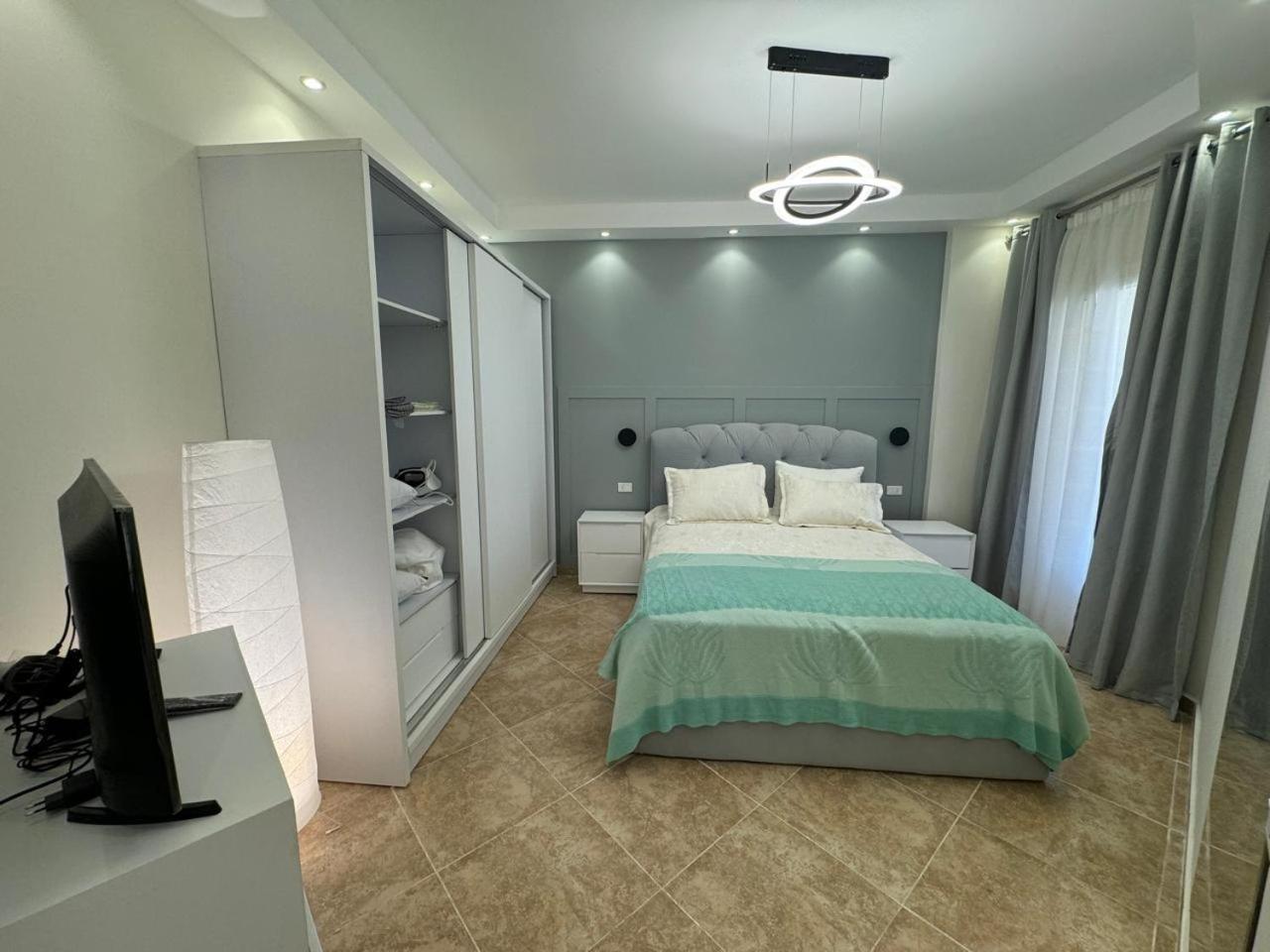 A One-bedroom With A Compact Terrace Apartment
