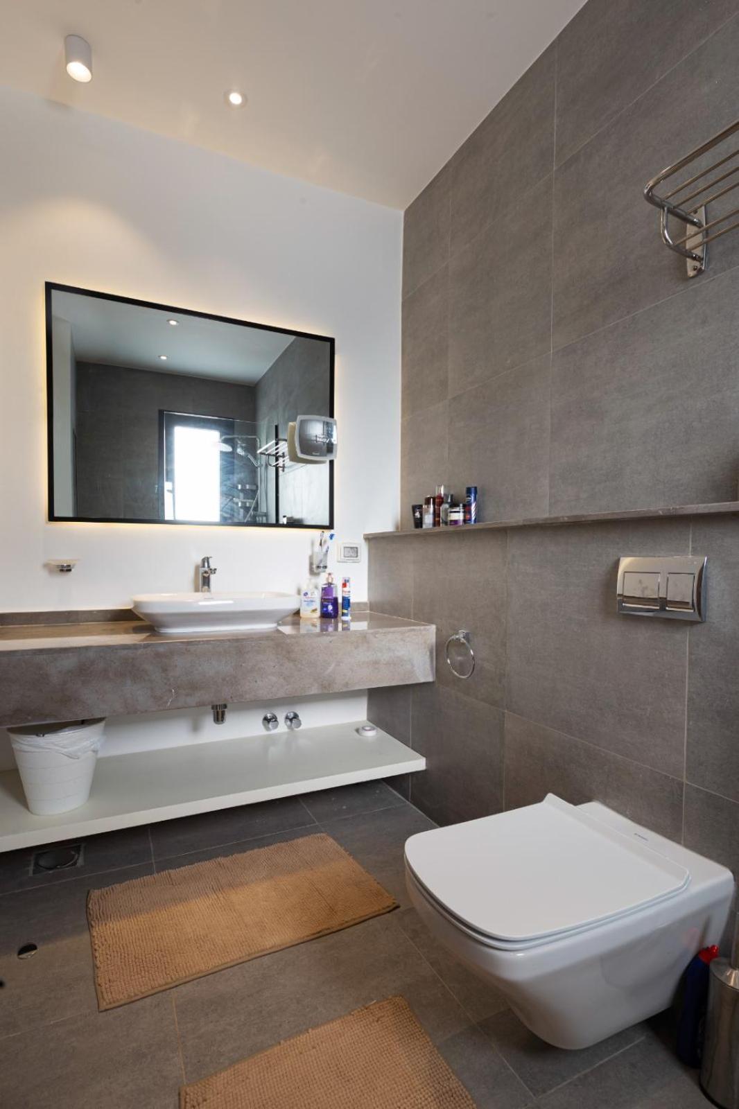 Appartement Fanadir Marina Front Penthouse With Pool