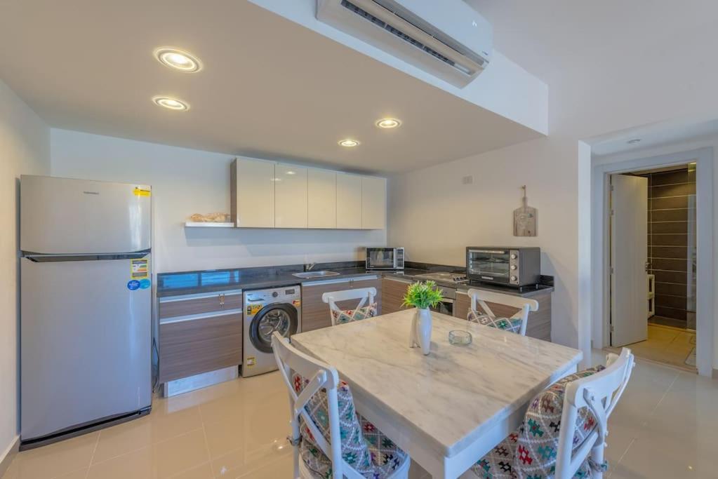 Chic 2 Bedroom Poolside At G-crib El Gouna Apartment Hurghada