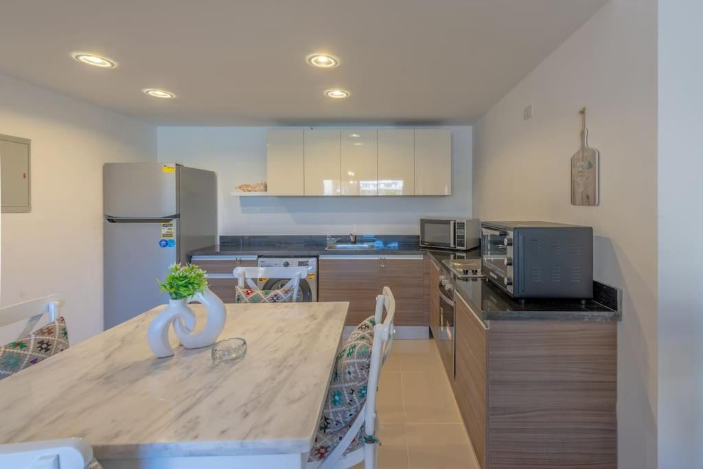 Apartment Chic 2 Bedroom Poolside At G-crib El Gouna