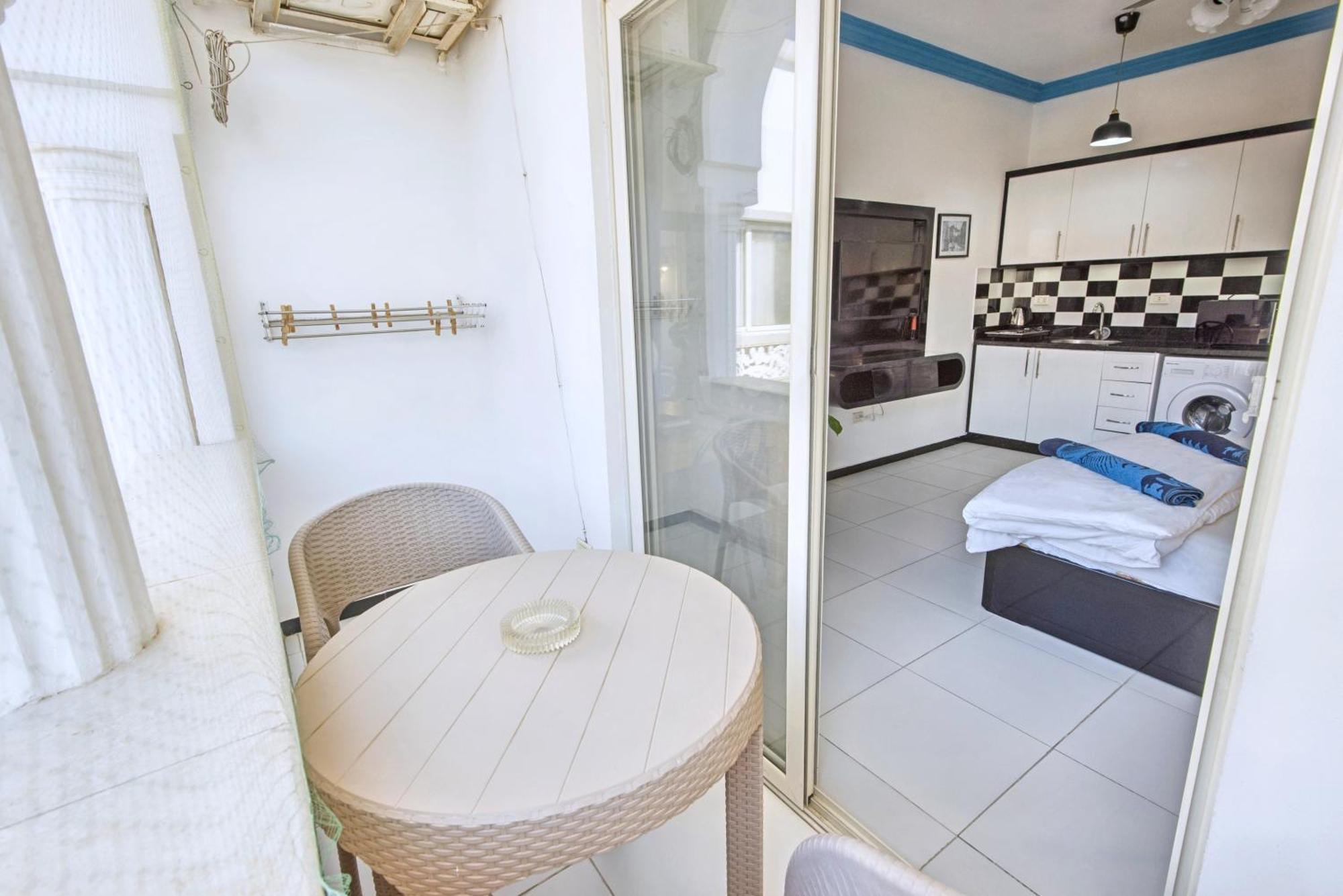 Rare New Marina Hotspot With Fast Free Wifi, Balcony & Pool Hurghada