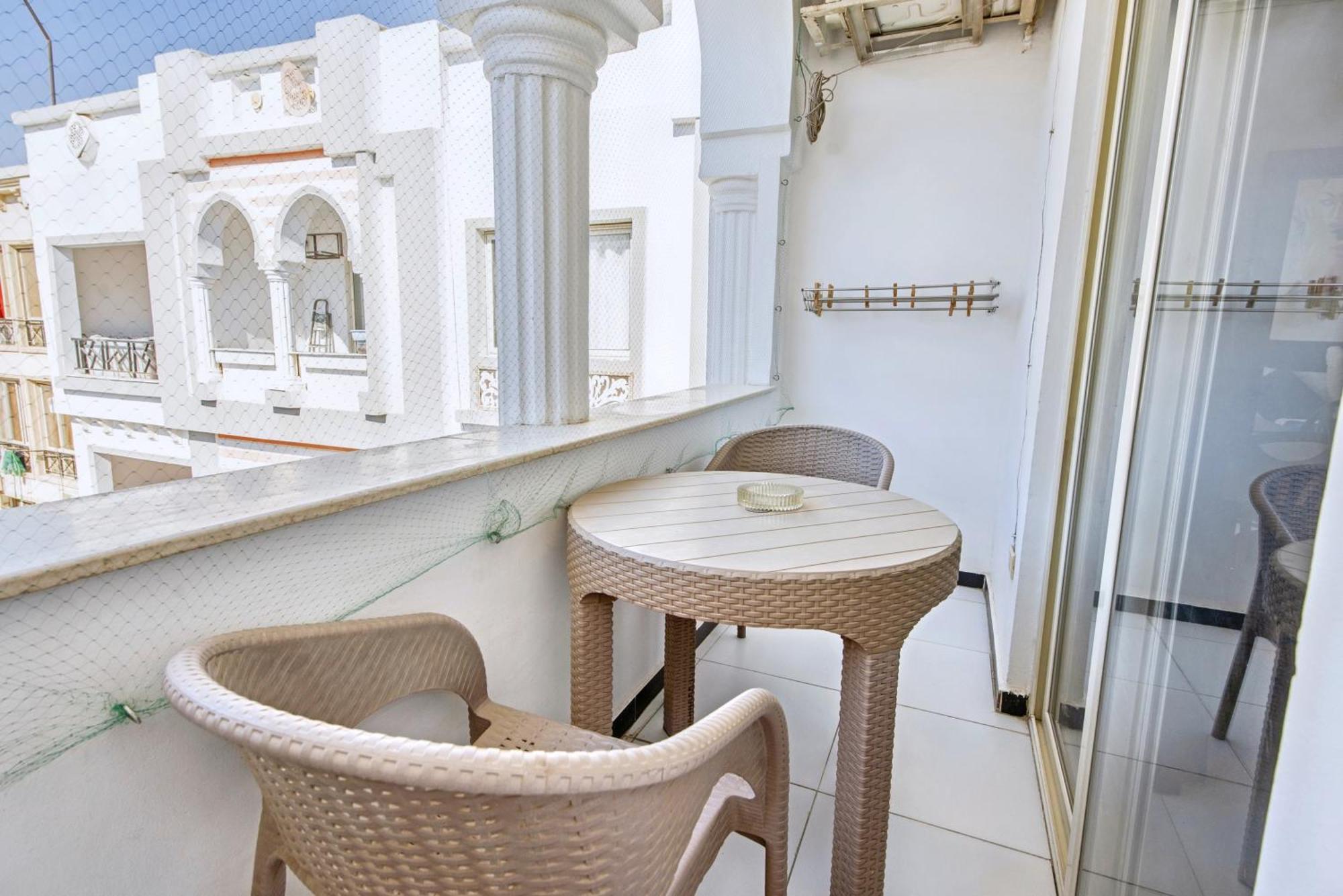 Rare New Marina Hotspot With Fast Free Wifi, Balcony & Pool * Hurghada