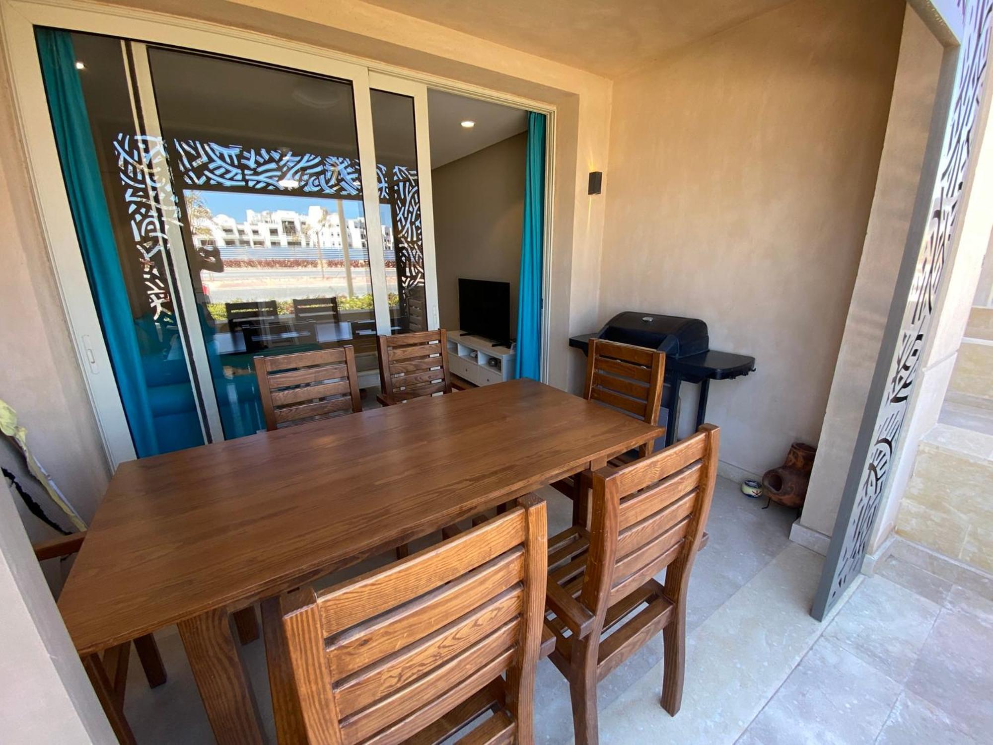 Modern With Great Pool & Access Hurghada