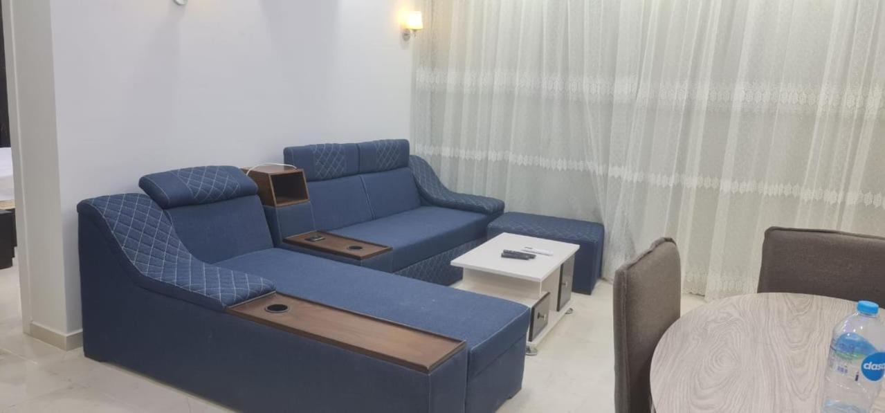 Celina Branch & Hurghada