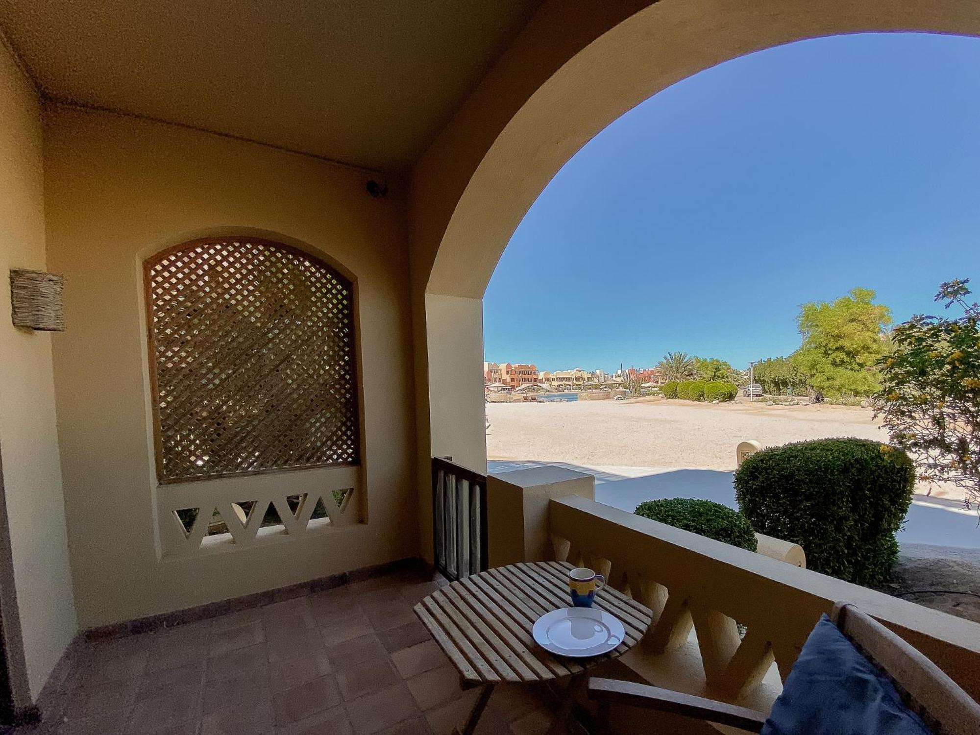 Style In Nubian Design At Lagoon Apartment Hurghada
