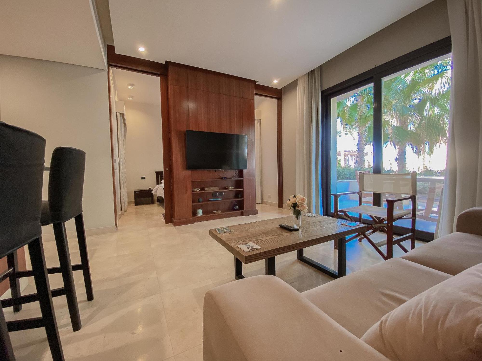 Modern 1 Bedroom In Ancient Sands *