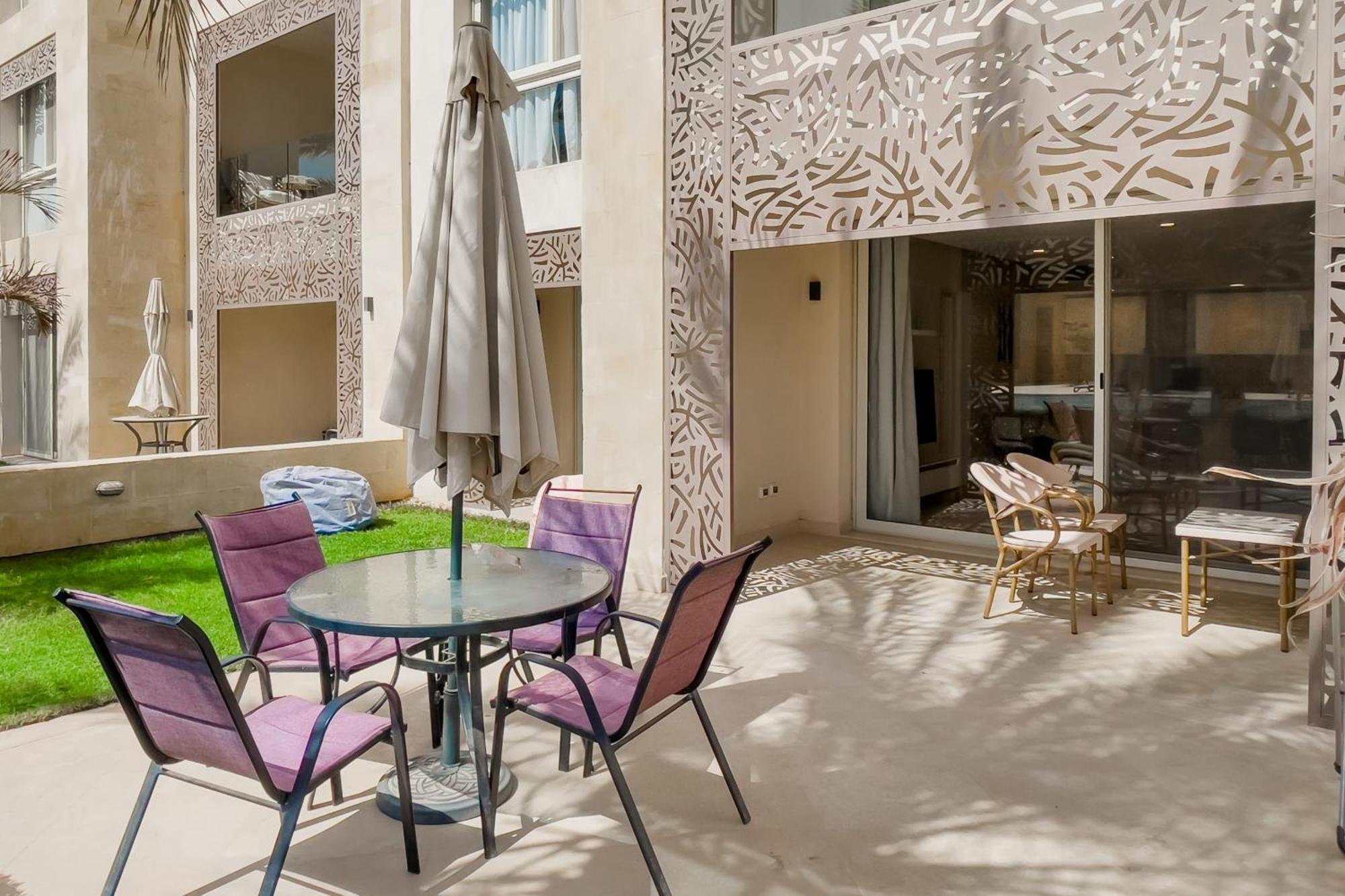 Scenic Pool Front 1 Bdr Mangroovy Free Pool & Hurghada