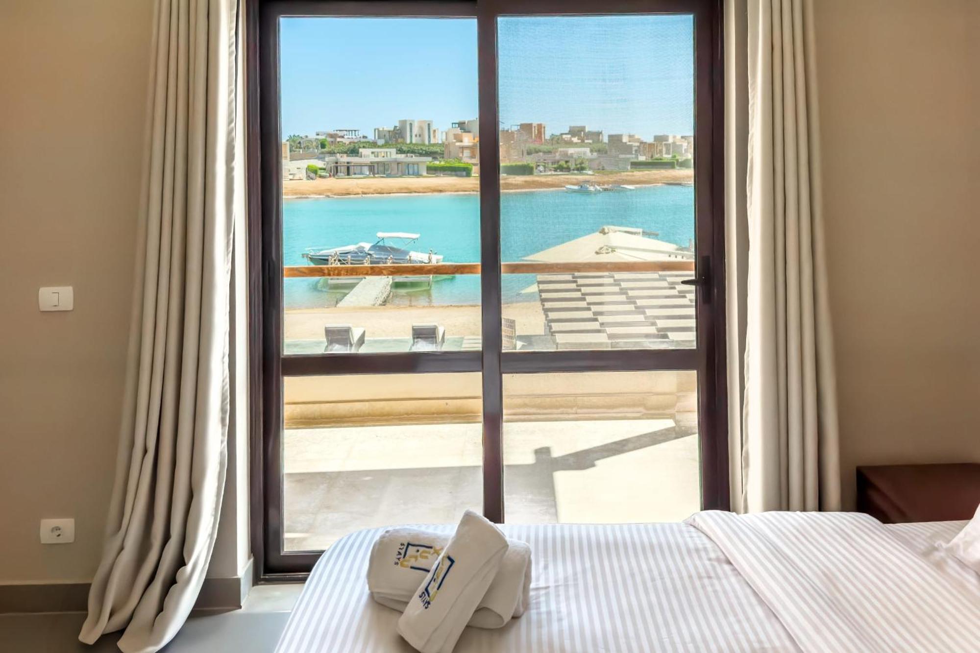 Posh & Eclectic 4 Bdr Fanadir Bay Hurghada