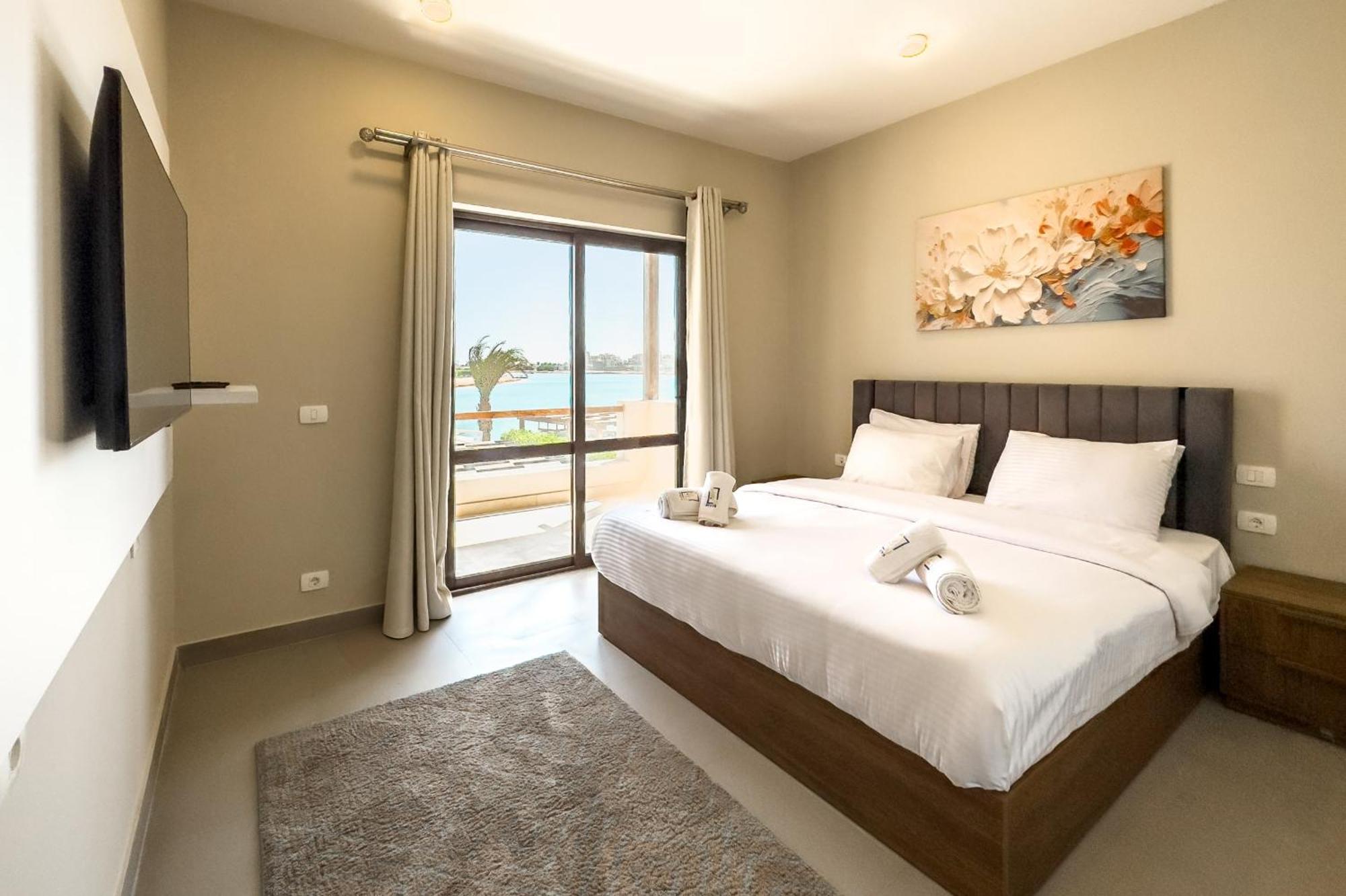 Posh & Eclectic 4 Bdr Fanadir Bay Villa
