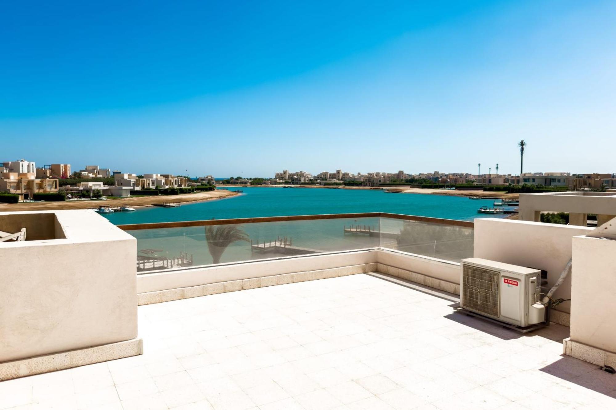 Villa Posh & Eclectic 4 Bdr Fanadir Bay