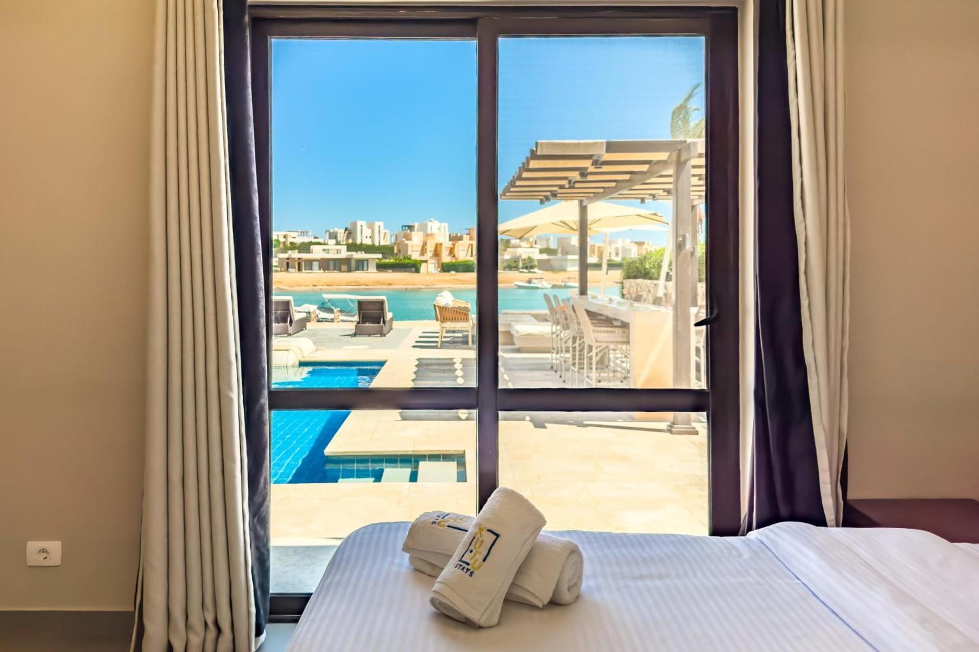 Posh & Eclectic 4 Bdr Fanadir Bay Villa *