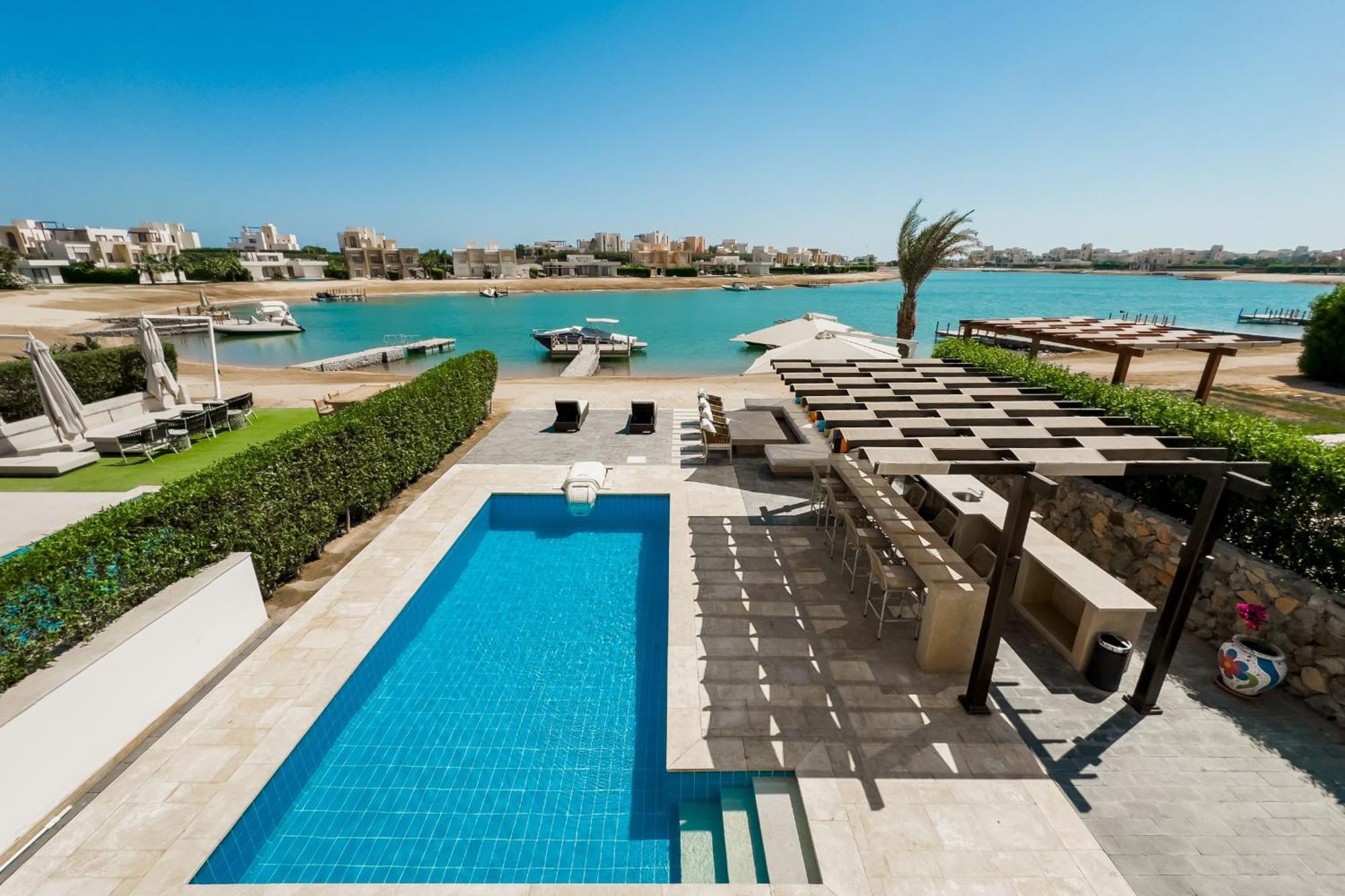 Villa Posh & Eclectic 4 Bdr Fanadir Bay